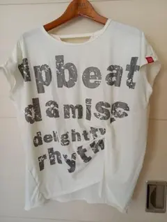 美品 DA MISS ホワイトパネルロゴTシャツ