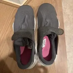 NIKEグレー メッシュ スリッポンスニーカー