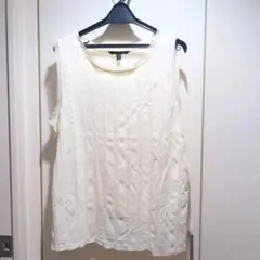 バナナリパブリック　オフホワイトノースリーブブラウス　М