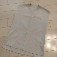 ビス　トップス　ノースリーブ　タンクトップ