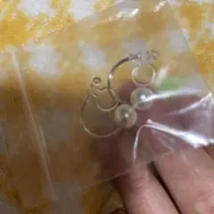 樹脂ピアス パール