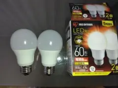 新品【60型　LED電球　E26口金2個箱入りと、サッシ用補助錠ロック　2点で】