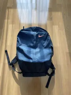 Nike ネイビーリュック