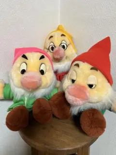 ディズニーキャラクター７人の小人（3人）希少