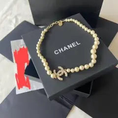 25Cruise国内発送【CHANEL】CCロゴ パール×メタル ネックレス ネックレス - メタル、コスチューム パール & ストラス