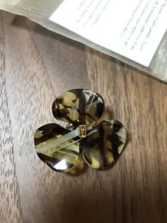 新品 アレクサンドルドゥパリ お花ブローチ