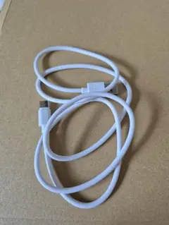 USB-A to USB-B ケーブル ホワイト
