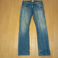 トゥルーリリジョン　ストレートジーンズ