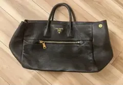 プラダトートバッグ