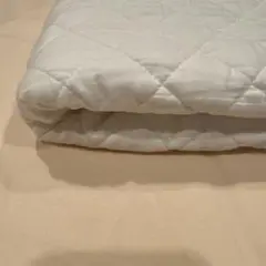 西川製品　　ホワイトキルティング敷きパッド　　赤ちゃんに安心