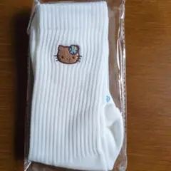 ローソン　ハローキティ　日焼けハローキティ花　刺繍付きルーズソックス　ソックス