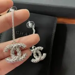 【極美品】 CHANEL シャネル ピアスシルバー