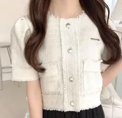 ロゴプレート使い半袖ラメ入りツイードジャケット オフホワイト