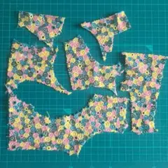 ミナペルホネン ハギレ はぎれ　skyful　接着芯つき有り。