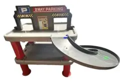Item thumbnail for item ce684642-3005-4114-b737-70f94a52942a