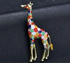 キリン マルチカラー オシャレ ブローチ 新品