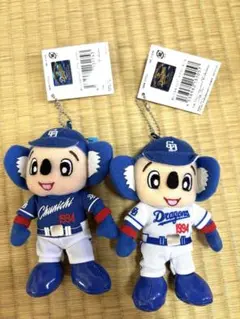 ドアラ　ぬいぐるみバッジ　2個セット