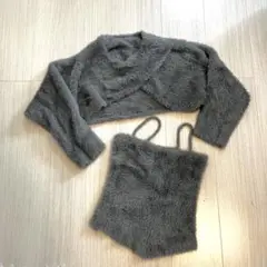 【ほぼ未使用】ふわふわファー　クロス　カシュクールニット　セットアップ　キャミ