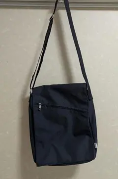 ショルダーバッグ