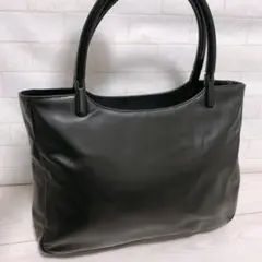 《美品》PRADA(プラダ)ハンドバッグ