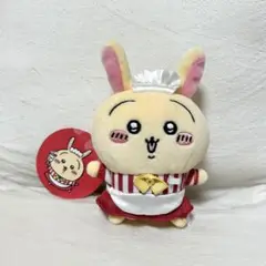 ちいかわ レストラン ホール担当なマスコット　うさぎ