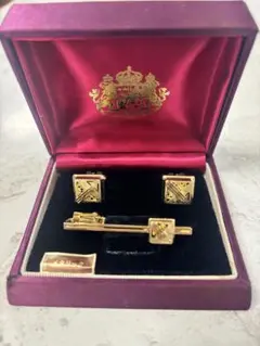 Item thumbnail for item 5eddd8c8-f92b-4b16-9fbb-8c7eef6339bb