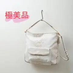 【極美品】COACH(コーチ) 2way 型押しショルダーバッグ ホワイト!
