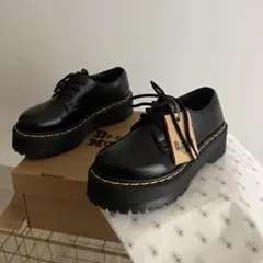 Dr. Martens 38ブラック5CM厚底シューズ