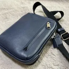 【美品】ultima Tokyo ショルダー バッグ 可変マチ幅 ネイビー 紺