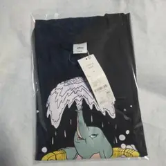 【新品未使用】ダンボ　水浴びWOSH Tシャツ　ディズニー　カラー：ブラック