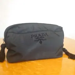 最終お値下げ☆レア❣️PRADAビーズ刺繍バッグ クラッチ