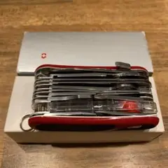 VICTORINOX