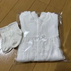 ホワイト レース付ドレスオール （靴下付き） 50cm～60cm
