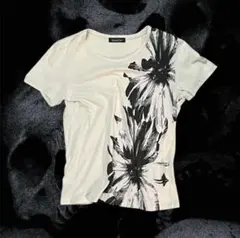 TORNADO MART Monochrome Flower Tee