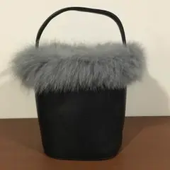 豪華 リアル ファー バッグ 人気のバケツ型バッグ ショルダーバッグ 黒