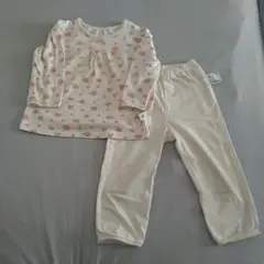 ユニクロ　90cm ベビーパジャマセット 小花柄 ピンク色