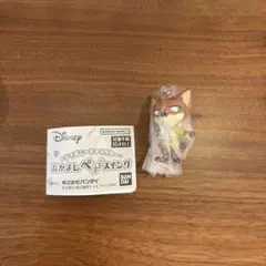 B新品未使用 Disney ガチャ ズートピア ニック キツネ フィギュア