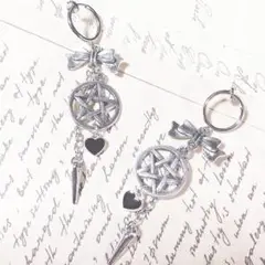 地雷ゆらゆらイヤリング五芒星と黒はーと silver