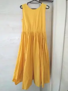 ロングワンピース イエロー ノースリーブ マキシワンピース フレア