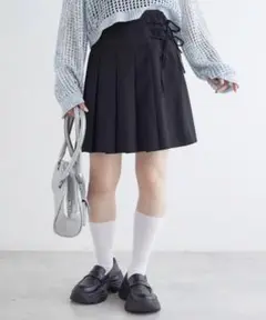 w closet サイドリボン付きプリーツスカート