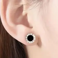 ゴールドピアス ローマ数字柄 可愛いピンクゴールド