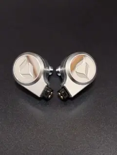 Item thumbnail for item f926feee-57e9-4144-a3cd-5291885a9efd