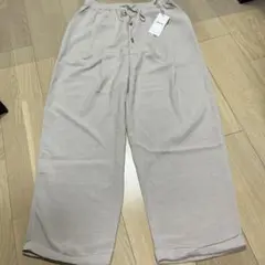 cloenc イージーテーパードパンツ　新品未使用　値下げ