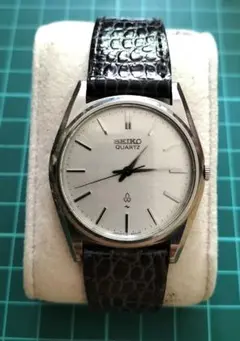 SEIKO 7121-8000 クォーツ 腕時計 シルバー文字盤