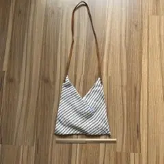 サコッシュ