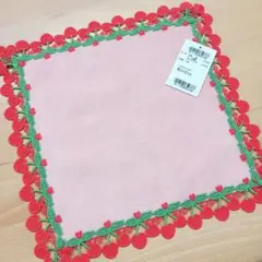 ●新品●　近沢レース　シーズンハンカチ　さくらんぼ　ピーチ