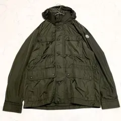 moncler【モンクレール】 LEZ ５ 襟ビッグロゴ クリーニング済