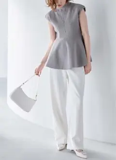 ur's・スポンディッシュペプラムニット