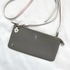 極美品 エーディーエムジェイ ショルダー ウォレット レザー グレー×ホワイト