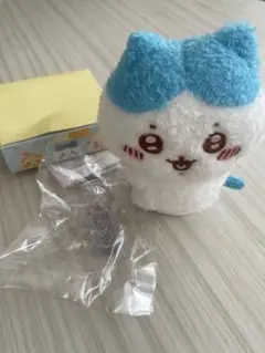ちいかわ ハチワレ ぴたれすと ぬいぐるみ マスコット